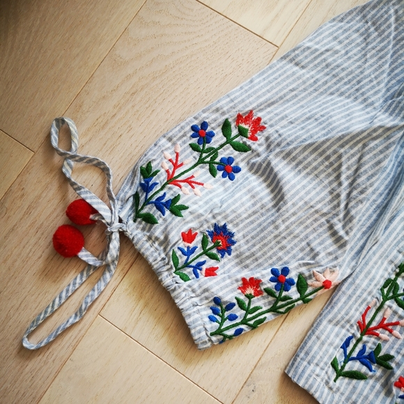 Forever 21 Off-shoulder Embroidery Cropped Shirt - Picture 2 of 5